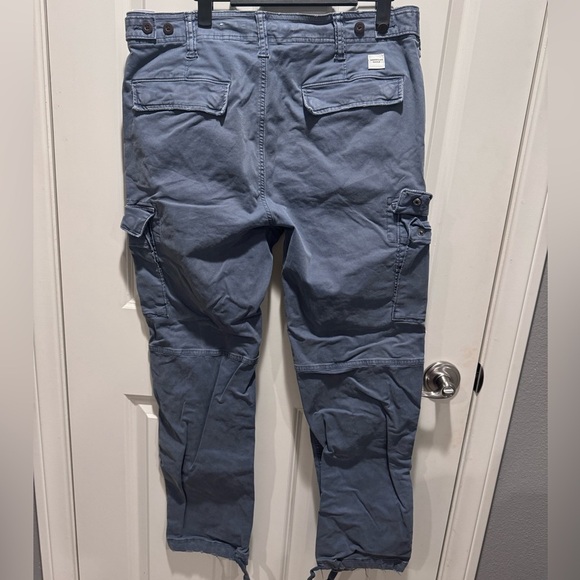 American Eagle Outfitters Slate Cargo Pants - Picture 2 of 4